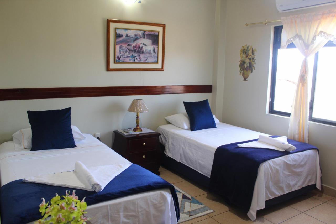 Hostal Romy ปูแอร์โต บาเกริโซ โมเรโน ภายนอก รูปภาพ