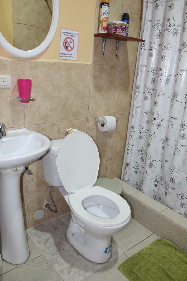Hostal Romy ปูแอร์โต บาเกริโซ โมเรโน ภายนอก รูปภาพ